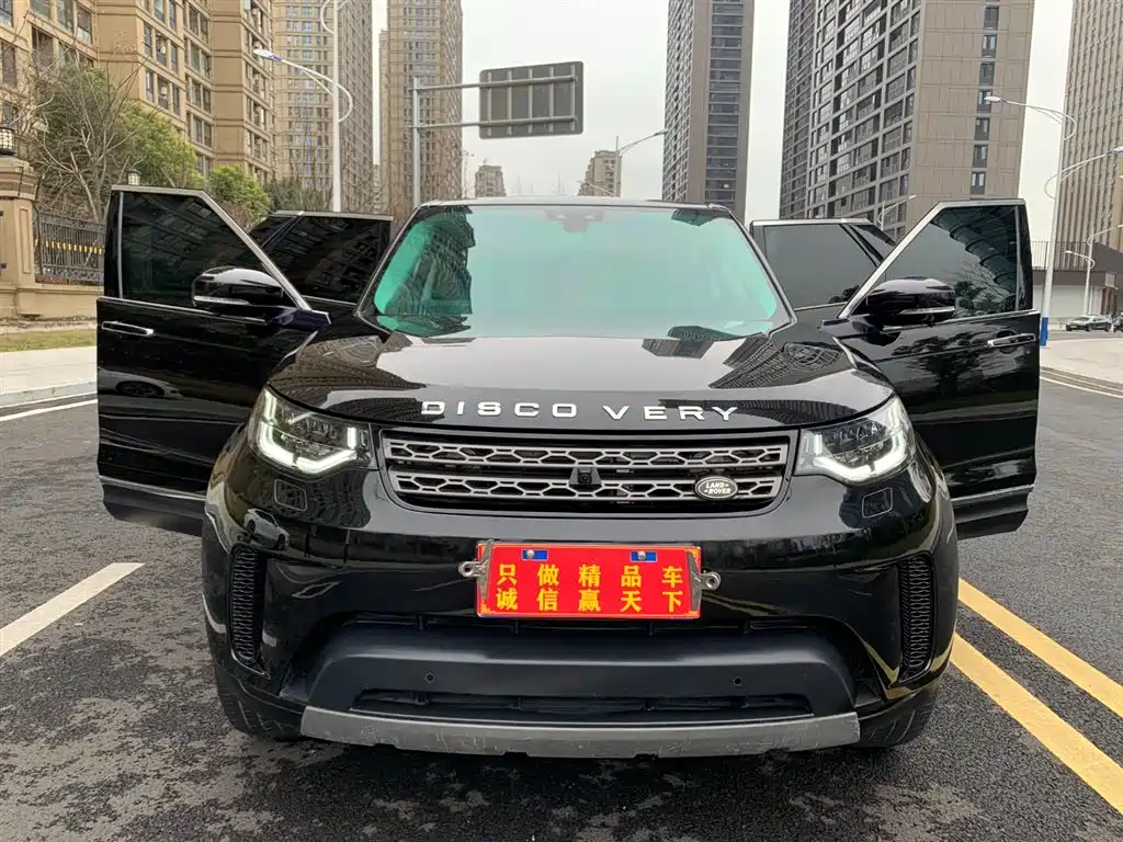 Land Rover Discovery 2019 2.0T SE фото 2