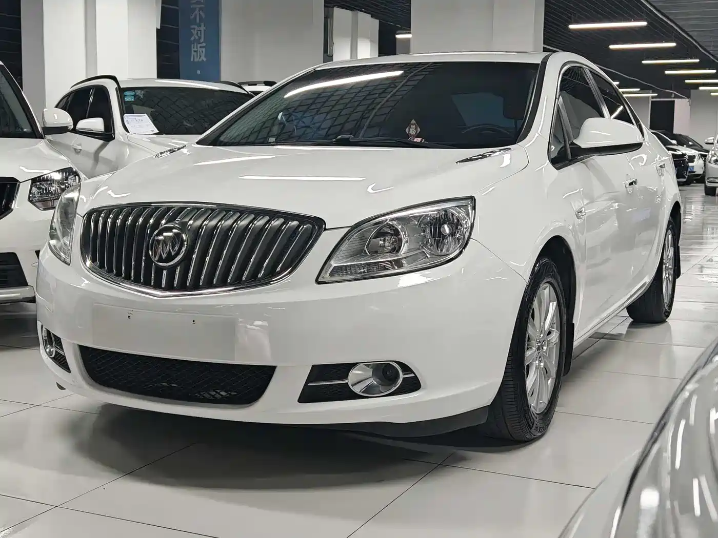 Buick Excelle 2013 GT 1.8L Automatic Fashion Edition