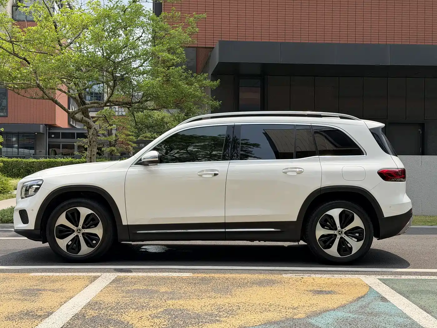 Mercedes-Benz GLB 2022 Model GLB 200 Fashion Edition фото 13