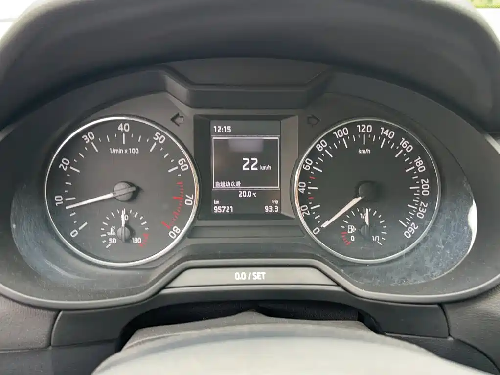 Фото 4 - Škoda Octavia