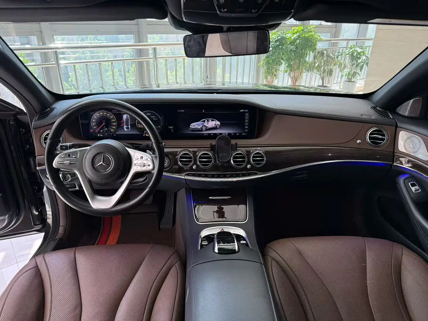 Фото 5 - Mercedes-Benz S-Class