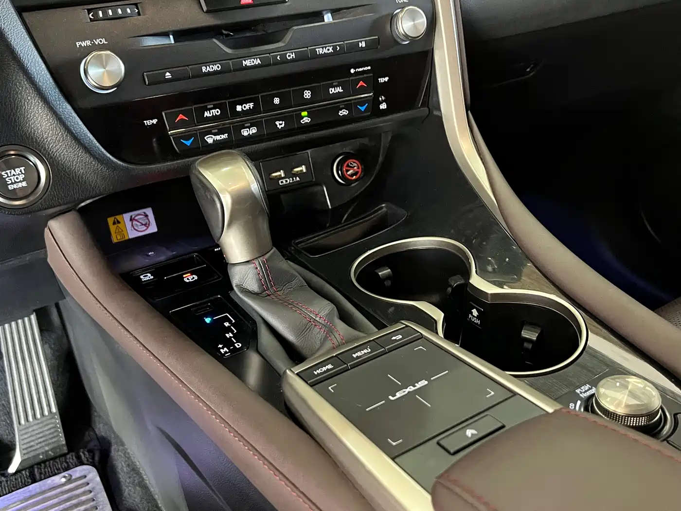 Lexus RX 2020 Facelift 300 AWD Elegance Edition фото 12