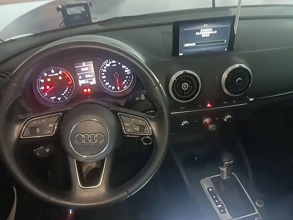 Фото 10 - Audi A3