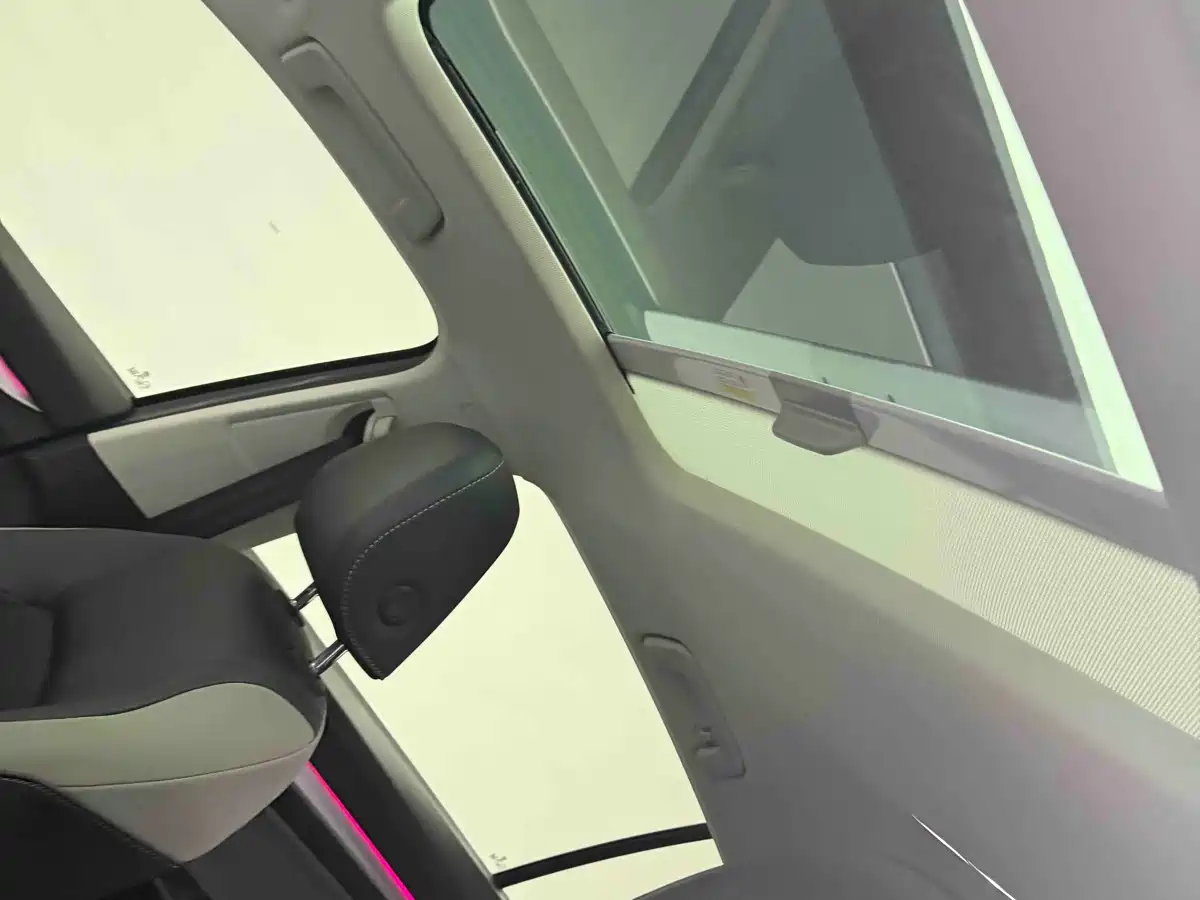 Volkswagen Golf 2023 Facelift 280TSI DSG Pro фото 21