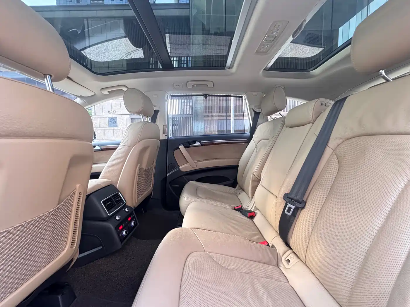 Фото 21 - Audi Q7