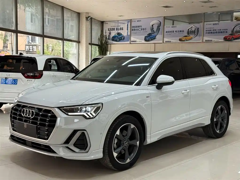 Audi Q3 2022 35 TFSI Fashion Dynamic