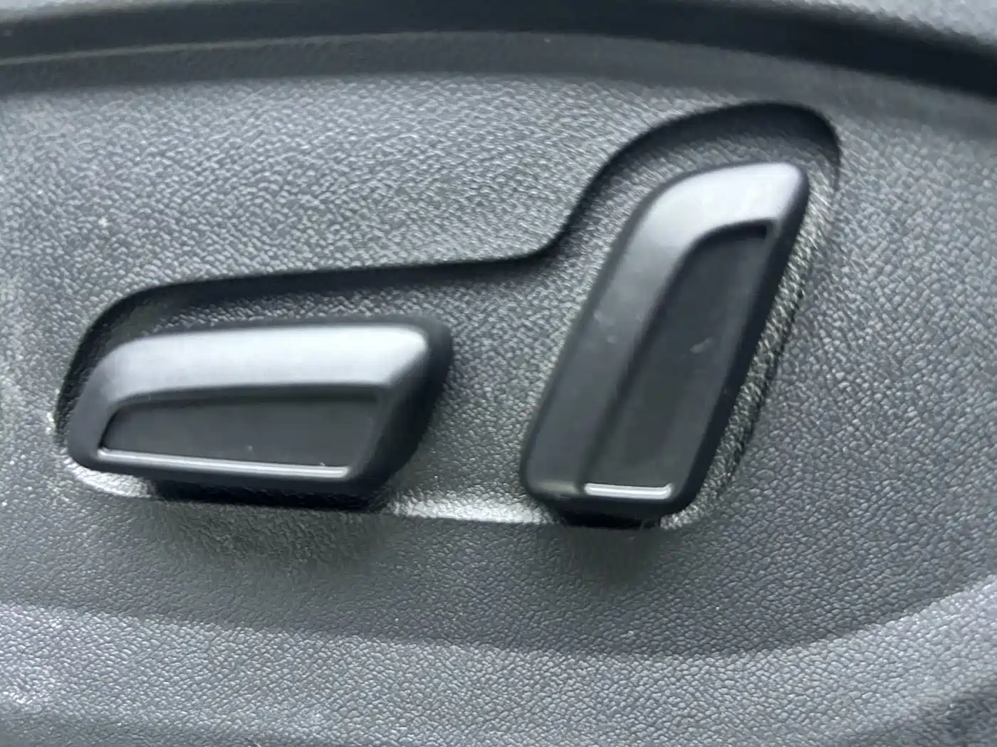 Фото 10 - Audi Q2L