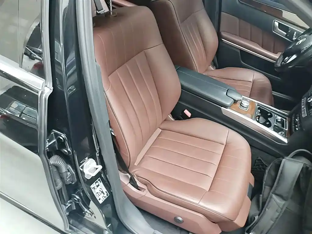 Mercedes-Benz E-Class 2015 E 320 L 4MATIC фото 25