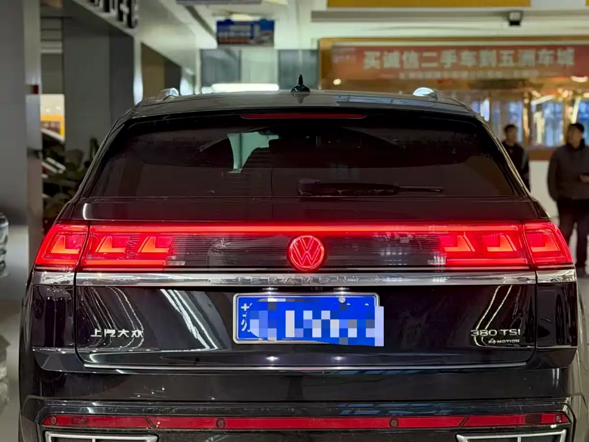 Volkswagen Teramont 2023 380TSI AWD Premium Luxury Edition фото 4