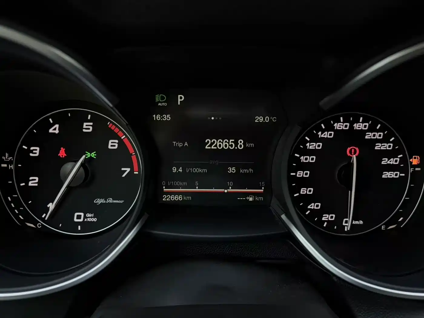 Alfa Romeo Stelvio 2017 2017 2.0T 280HP Luxury