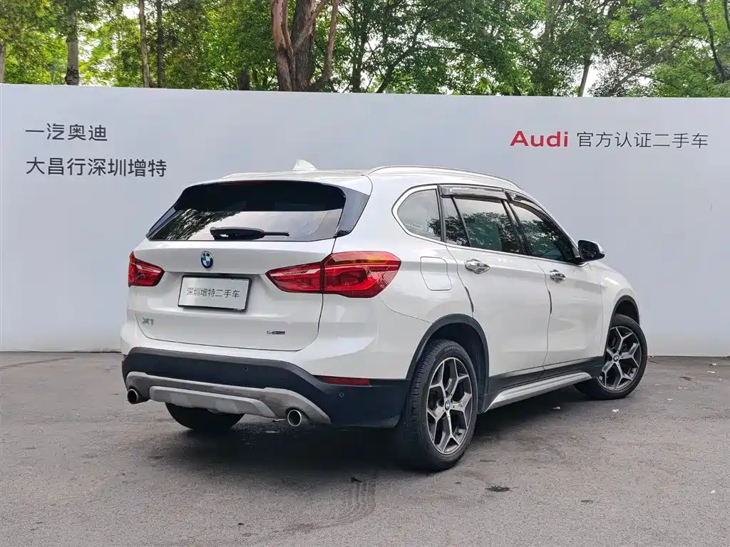 BMW X1 2019 sDrive18Li Premium Model фото 3