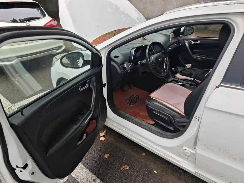 Chery Arrizo 5 2016 2016 1.5L CVT Trend Leader