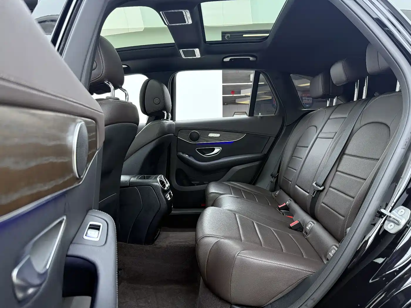 Mercedes-Benz GLC 2022 GLC 300 L 4MATIC Dynamic Collector's Edition фото 9