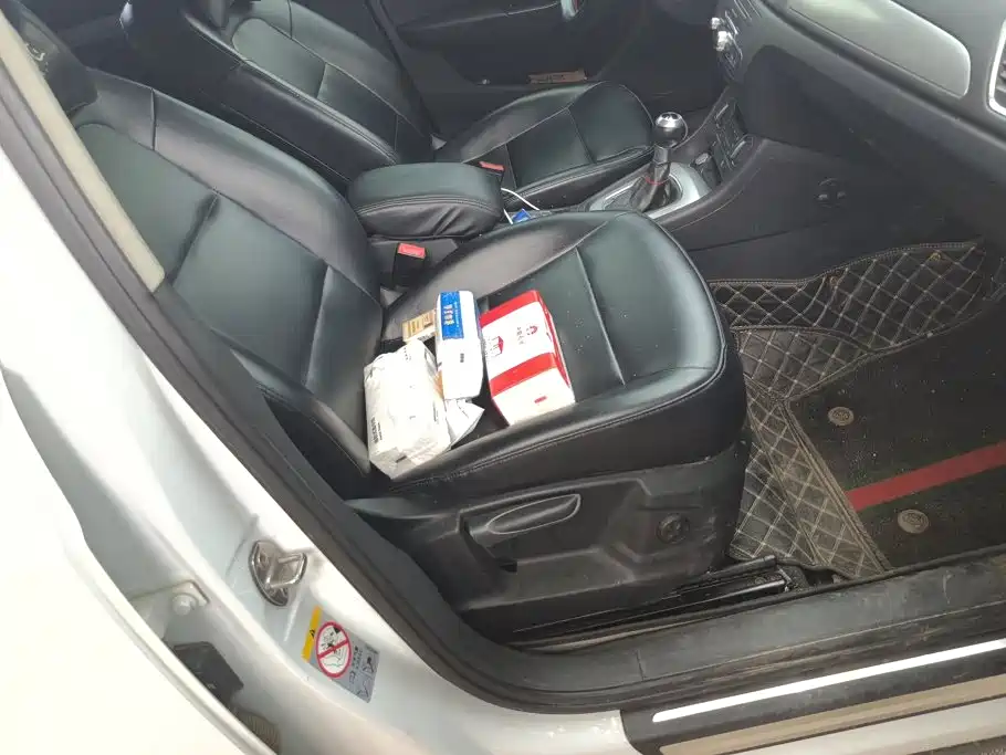 Фото 8 - Audi Q3
