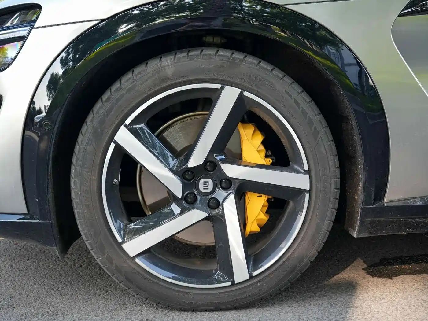 Xiaomi Auto Xiaomi YU7 2025 Extended Range AWD Pro фото 9