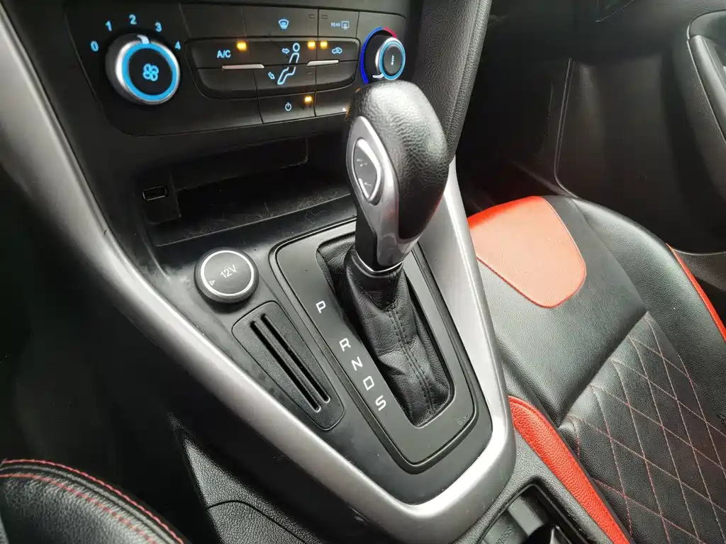 Ford Focus 2018 2018 Hatchback Classic 1.6L Automatic Comfort Smart Edition