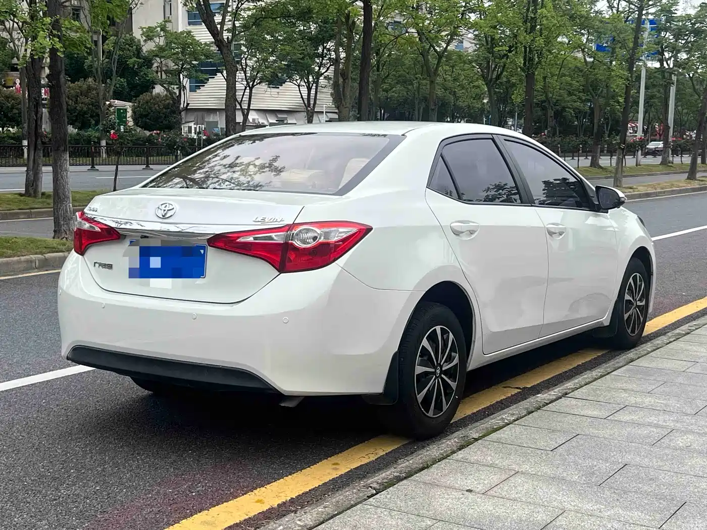 Toyota Levin 2016 1.6G CVT Elite Edition фото 6