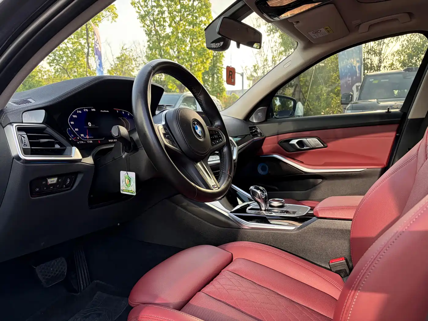 BMW 3 Series 2022 320Li M Sport Package фото 4