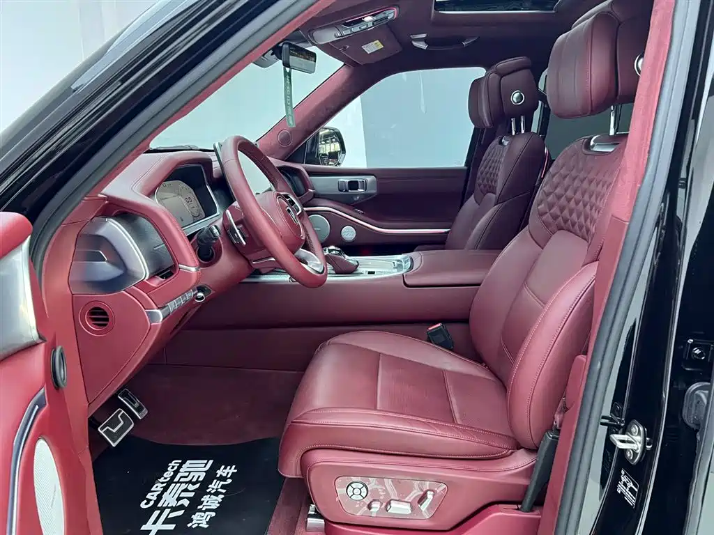 TANK TANK 700 NEW ENERGY