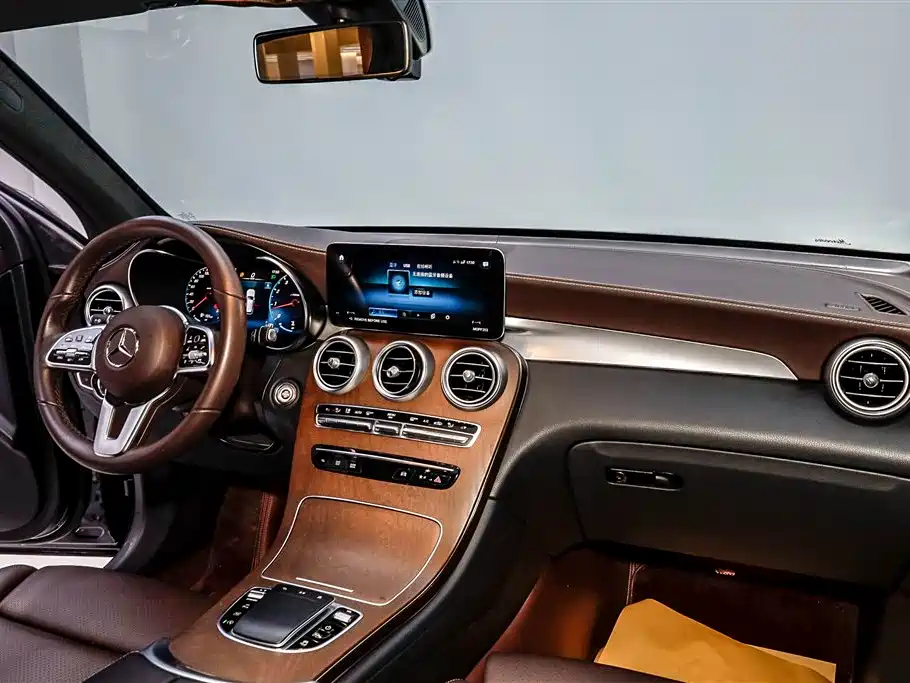 Mercedes-Benz GLC 2022 Facelift GLC 300 L 4MATIC Dynamic Collector's Edition фото 27