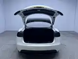 Фото 18 - Tesla Model 3