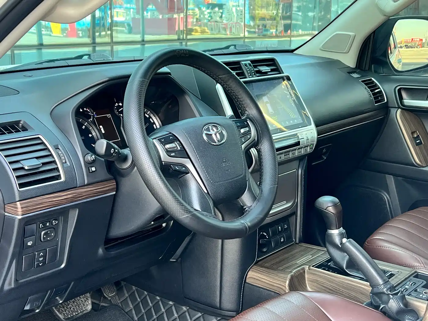 Toyota Prado 2018 3.5L Automatic TX-L Rear-mounted Spare Tire фото 8