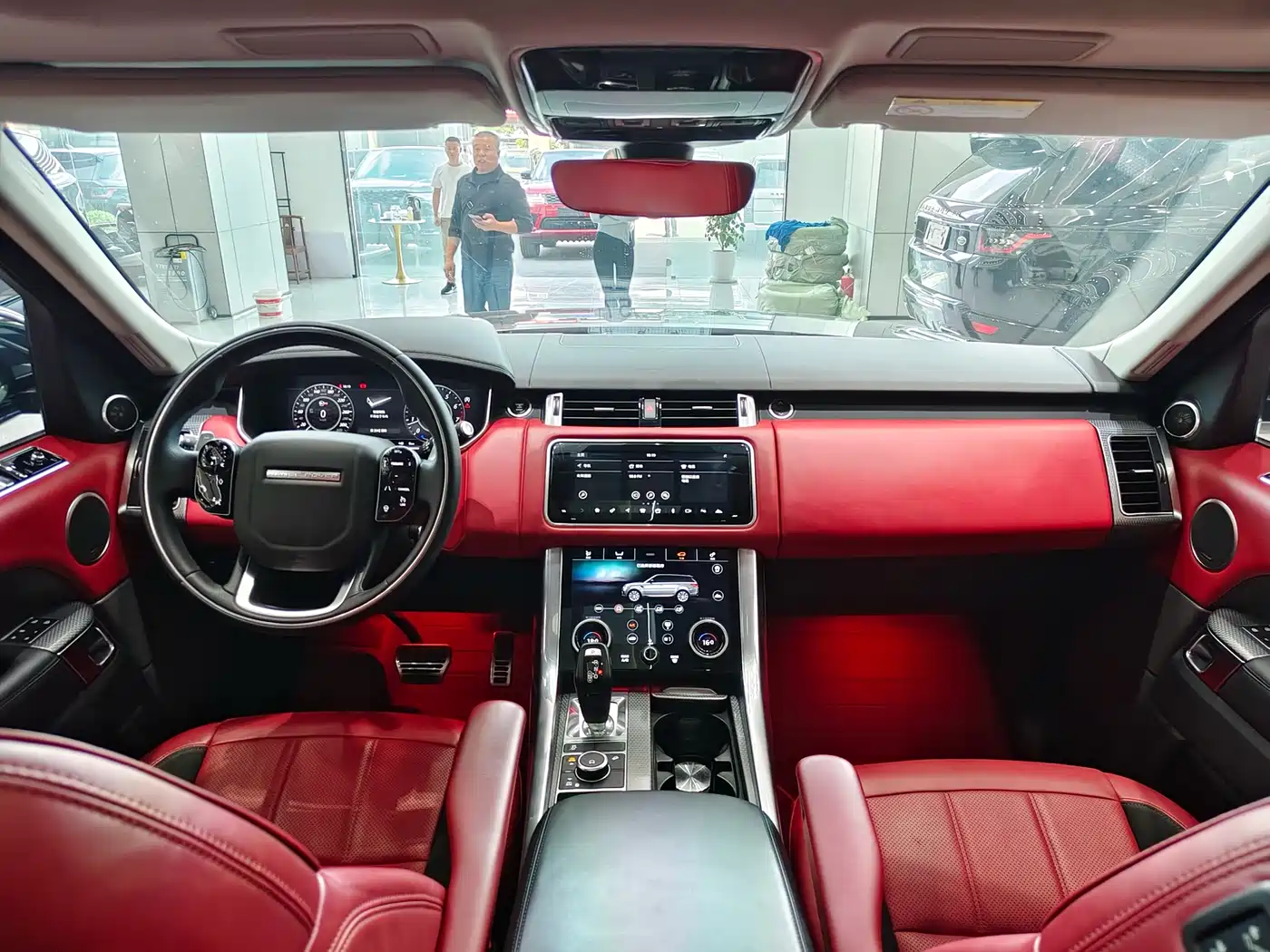 Land Rover Range Rover Sport 2021 3.0 L6 Gloss Black Edition фото 17