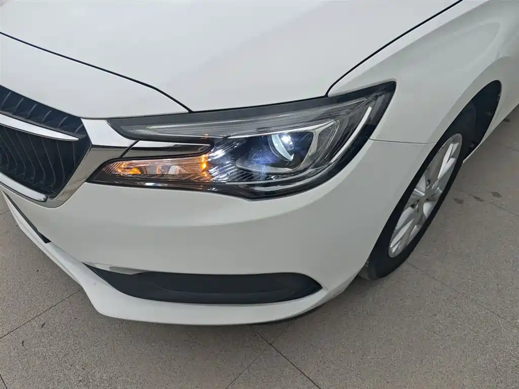 Buick GL6 2019 18T 6-seat Elite China VI фото 18