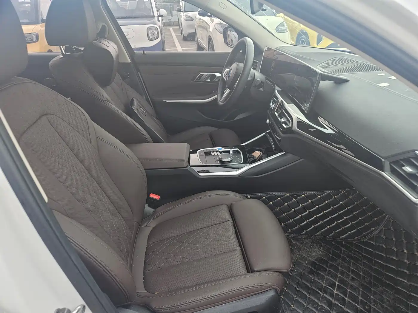 BMW i3 2022 eDrive 35 L фото 8