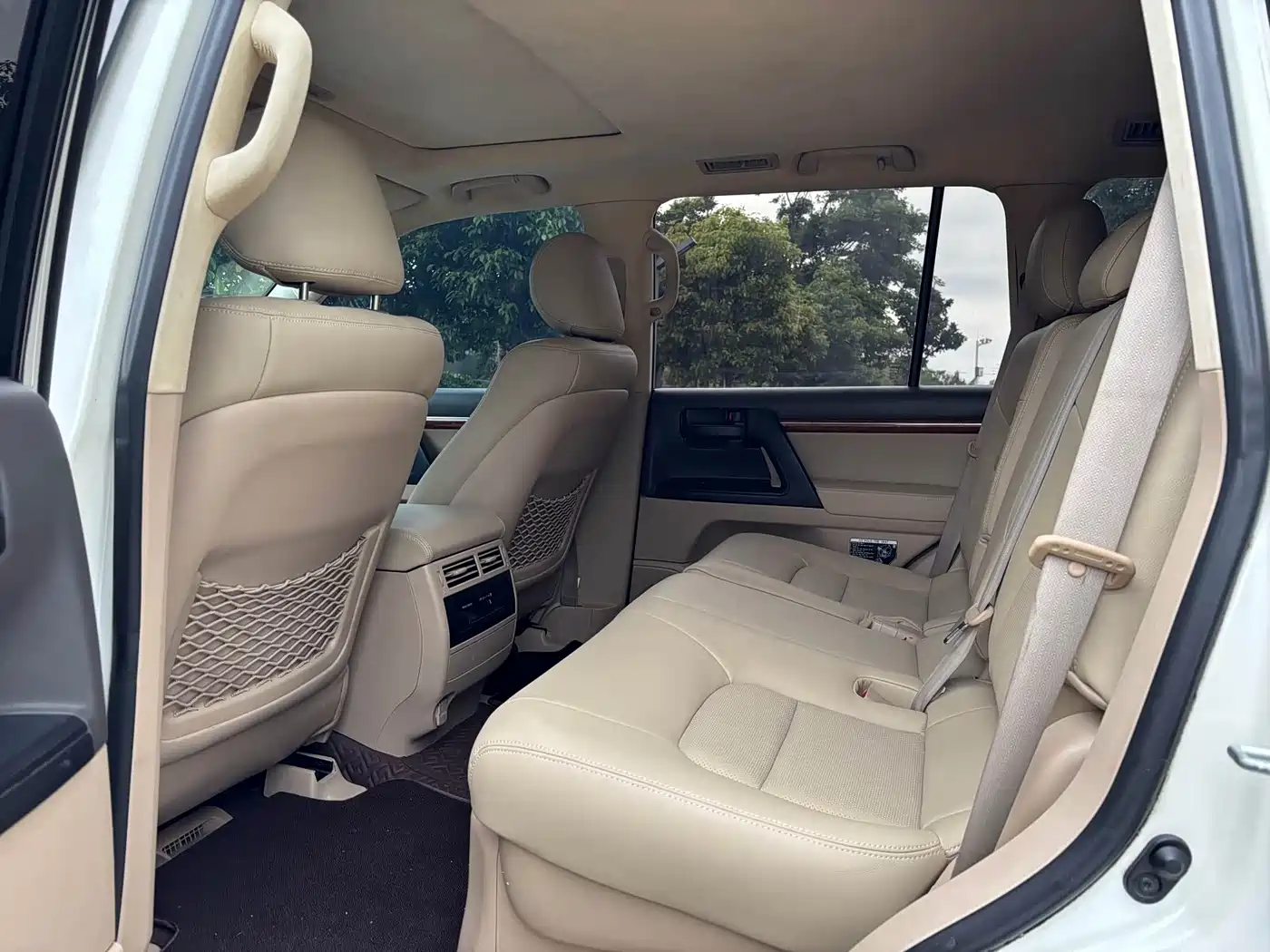 Toyota Land Cruiser (Import) 2015 2015 4.0L V6 Middle East Limited Edition