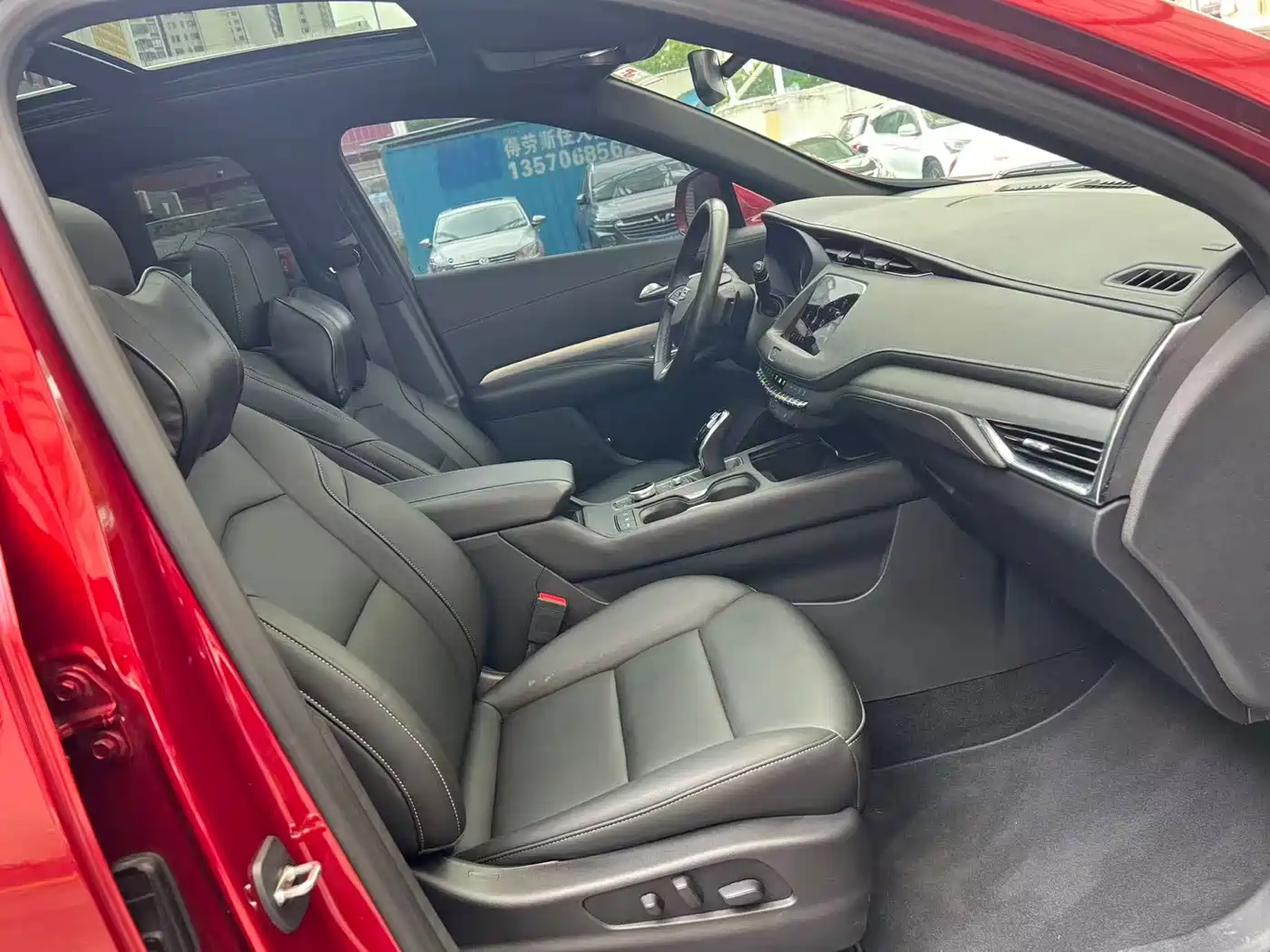 Cadillac XT4 2022 28T FWD Luxury фото 7