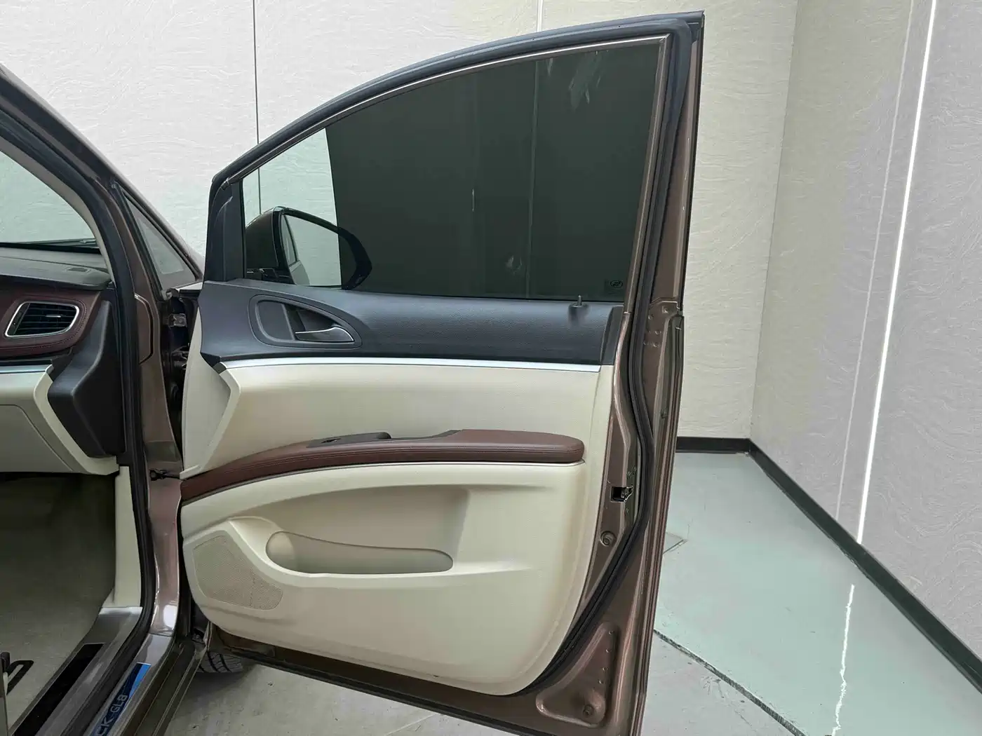 Buick GL8 2018 28T Luxury Model China VI фото 22