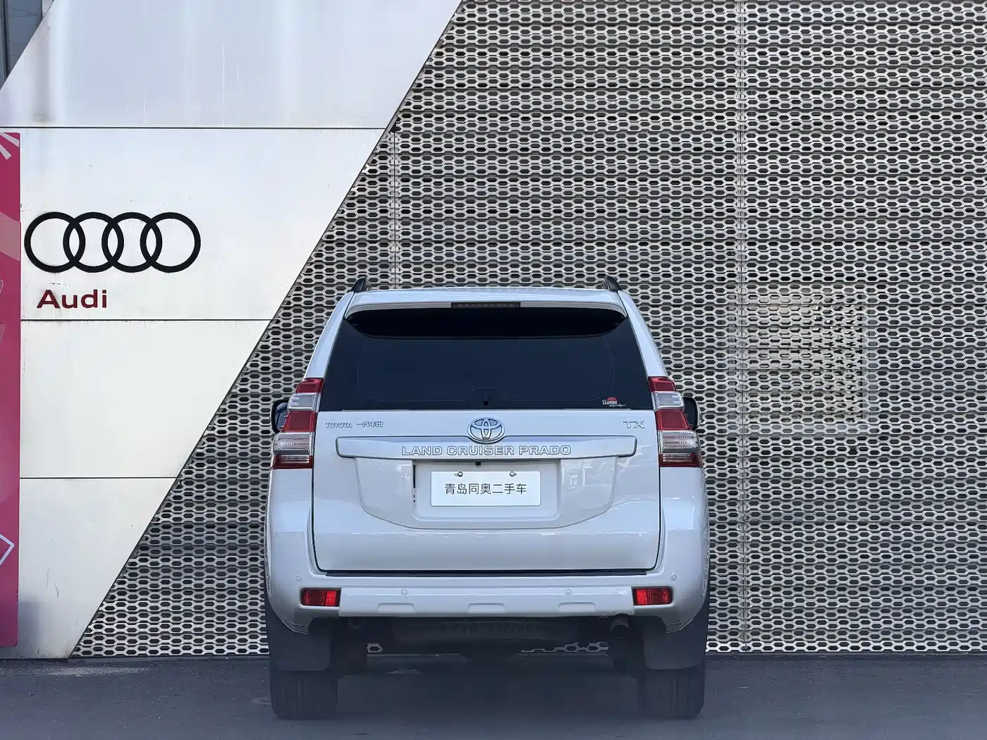 Toyota Prado 2014 4.0L Automatic TX-L NAVI фото 5