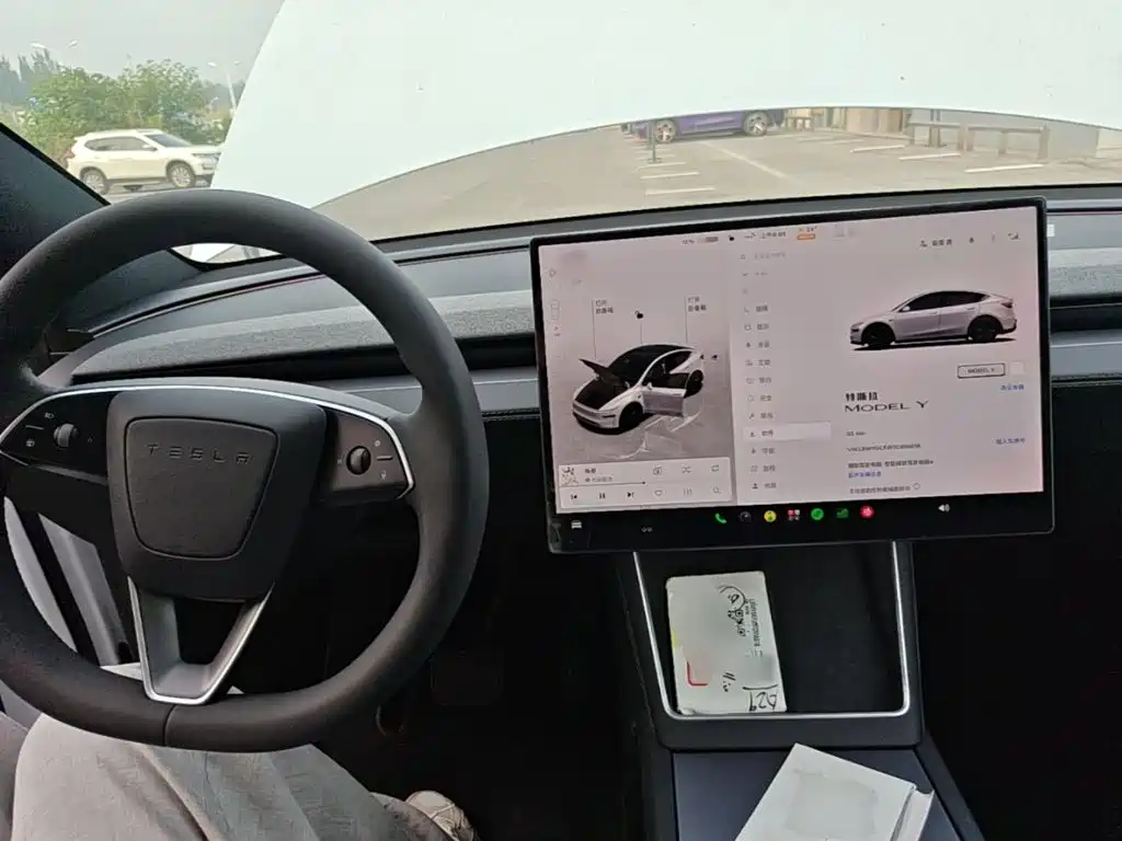 Фото 10 - Tesla Model Y