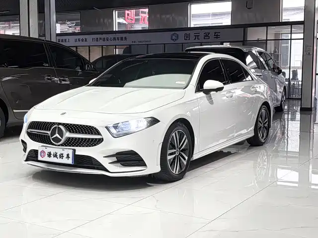 Mercedes-Benz Mercedes-Benz A-Class 2019 A 180 L Sport Sedan