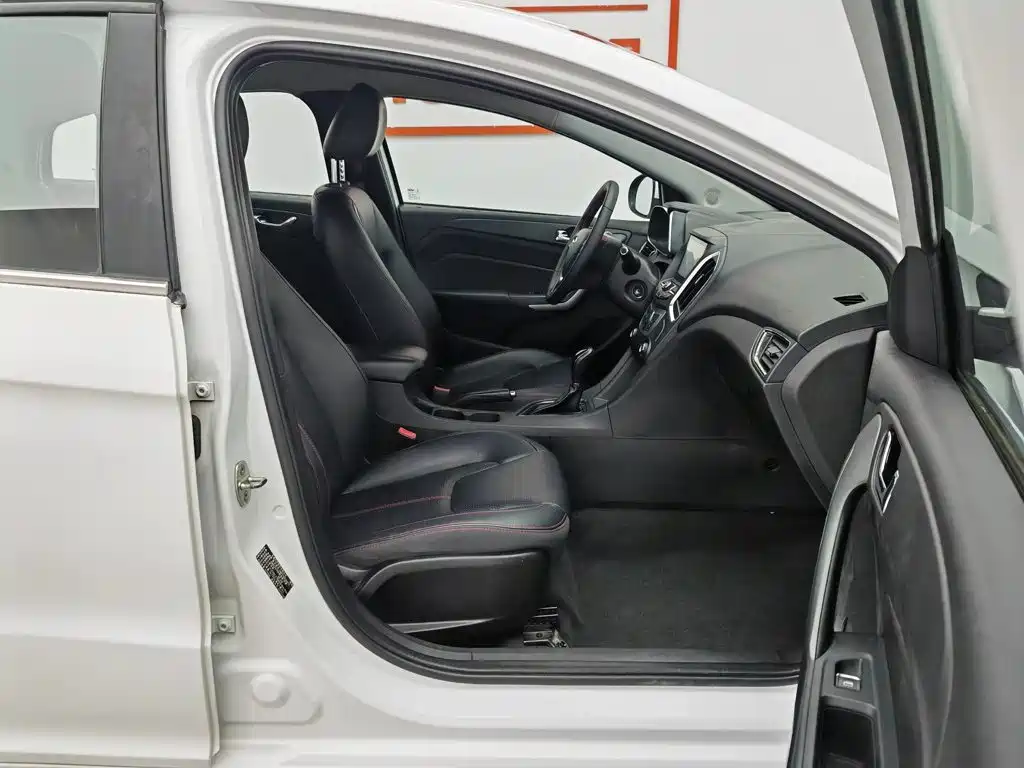Фото 23 - Chery Arrizo 5