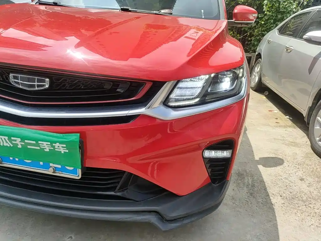 Фото 24 - Geely Coolray