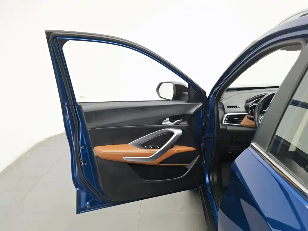 Photo 8 - Baojun 510