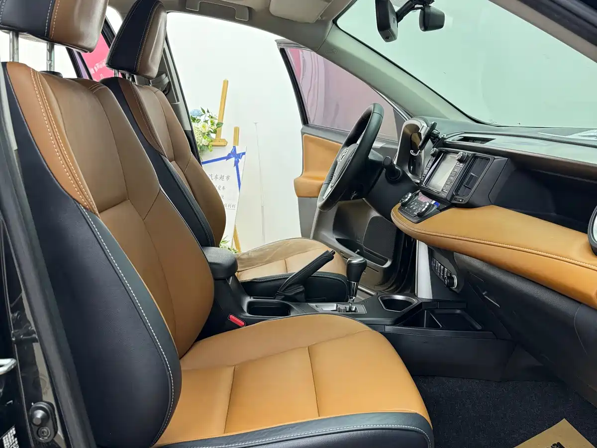 Toyota RAV4 Rongfang 2016 2.5L Automatic 4WD Elite фото 8