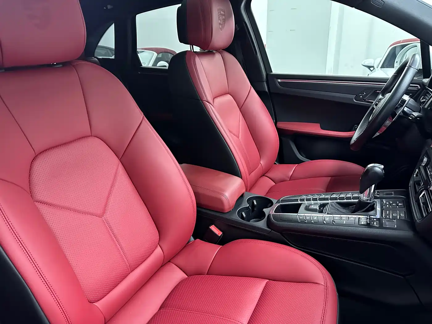 Porsche Macan 2018 Macan 2.0T фото 17