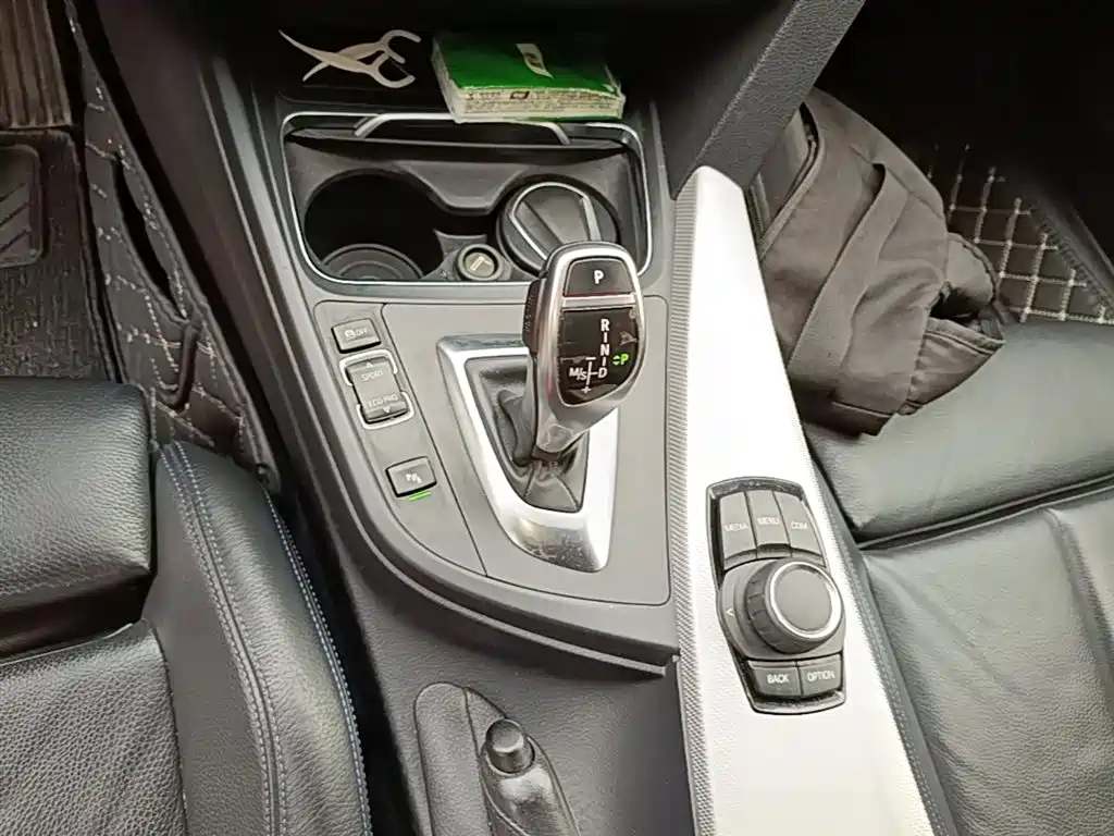 BMW 3 Series 2018 320i M Sport Package фото 14