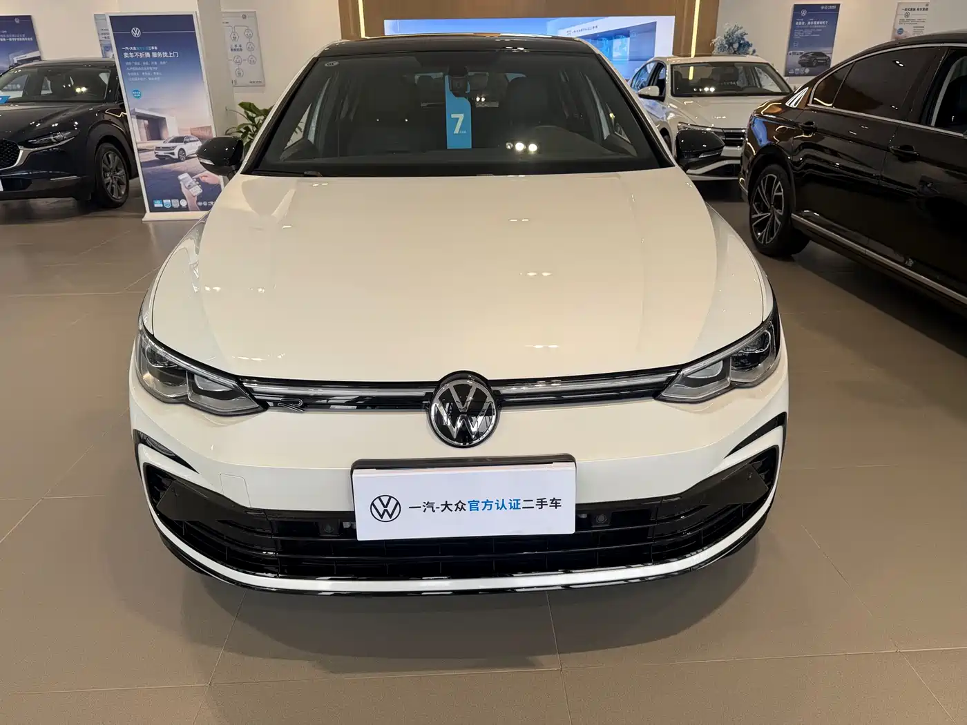 Volkswagen Golf 2023 Facelift 280TSI DSG R-Line Lite фото 2