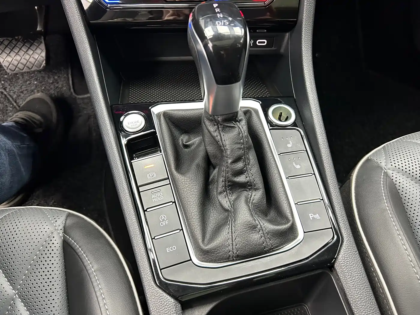 Volkswagen Sagitar 2022 280TSI DSG Surpassing Edition фото 14