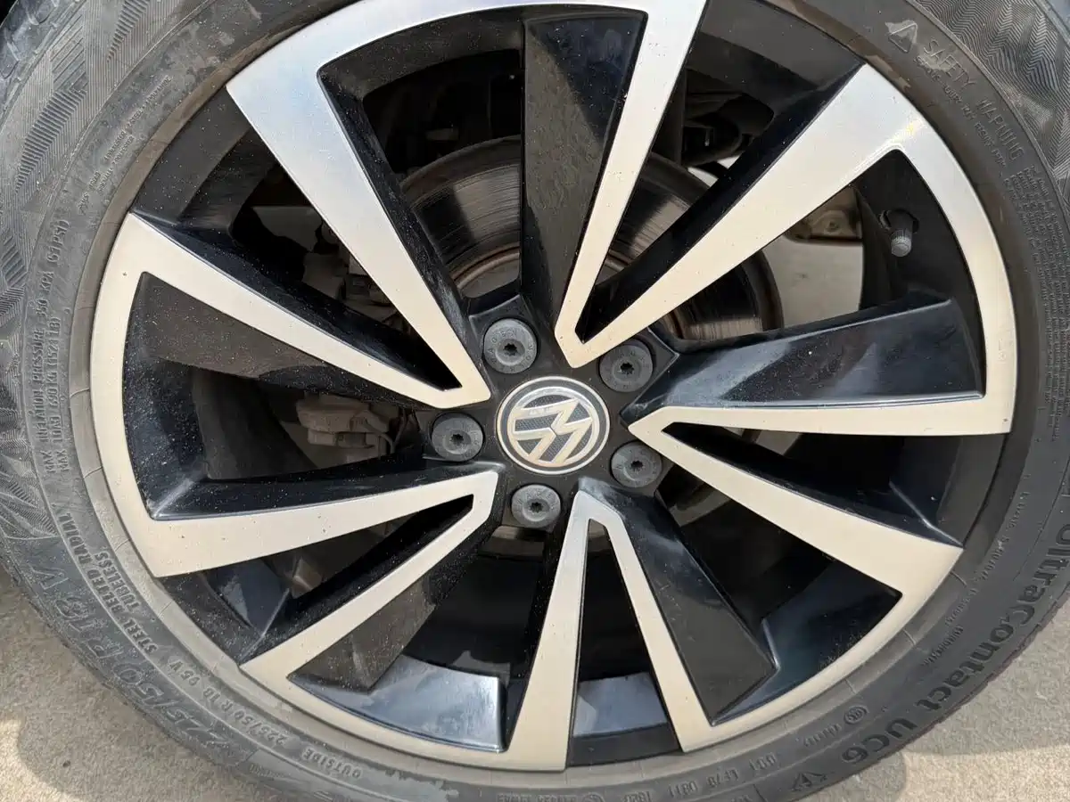 Volkswagen Tharu 2020 280TSI 2WD Luxury Edition China V фото 20