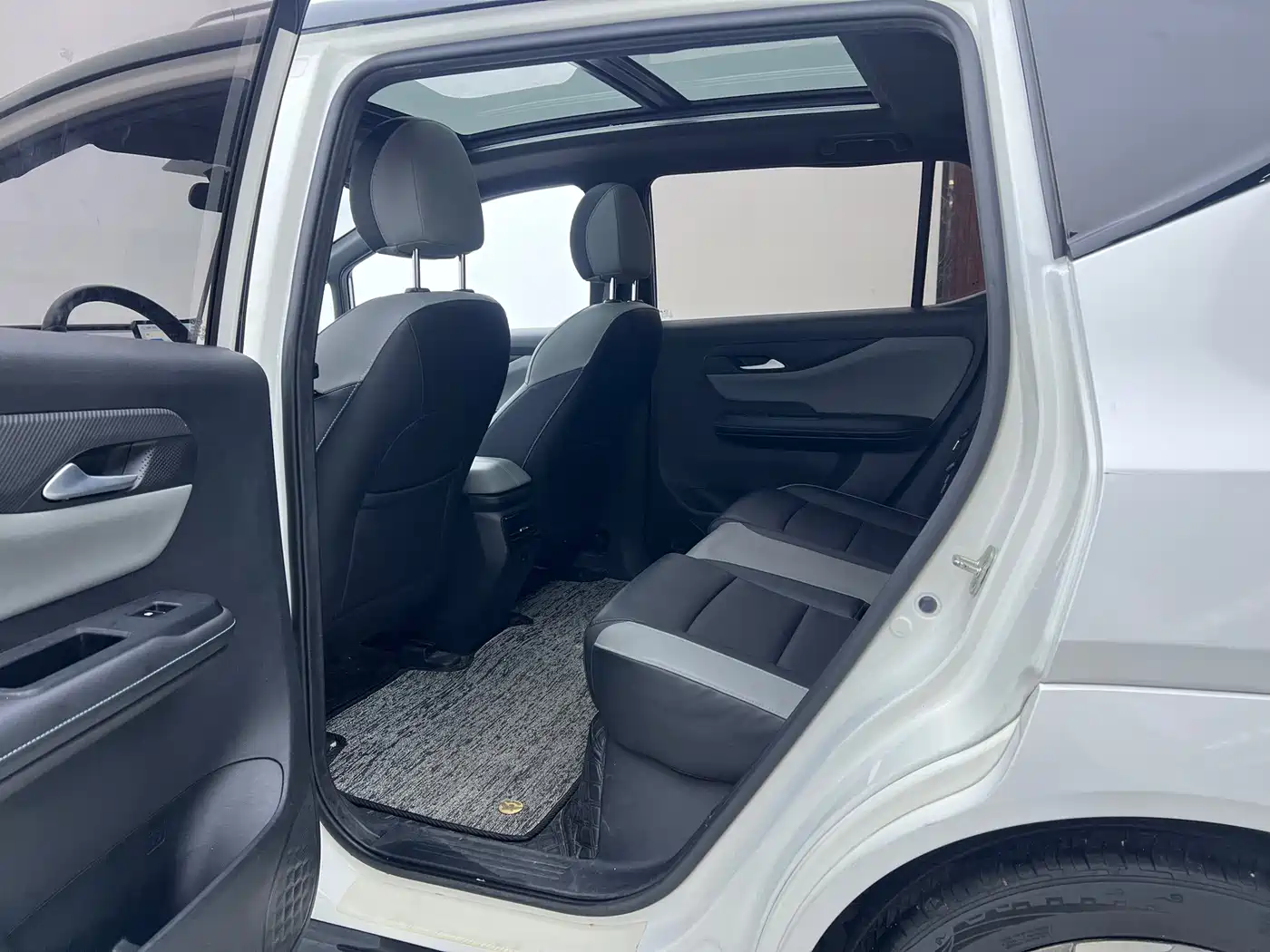 Hycan Auto Hycan Z03 2022 2022 Model 620km Trendy Cool Edition 160kW 76.8kWh
