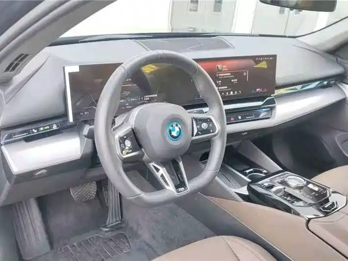 BMW i5 2026 2025 eDrive 35L M Sport Package