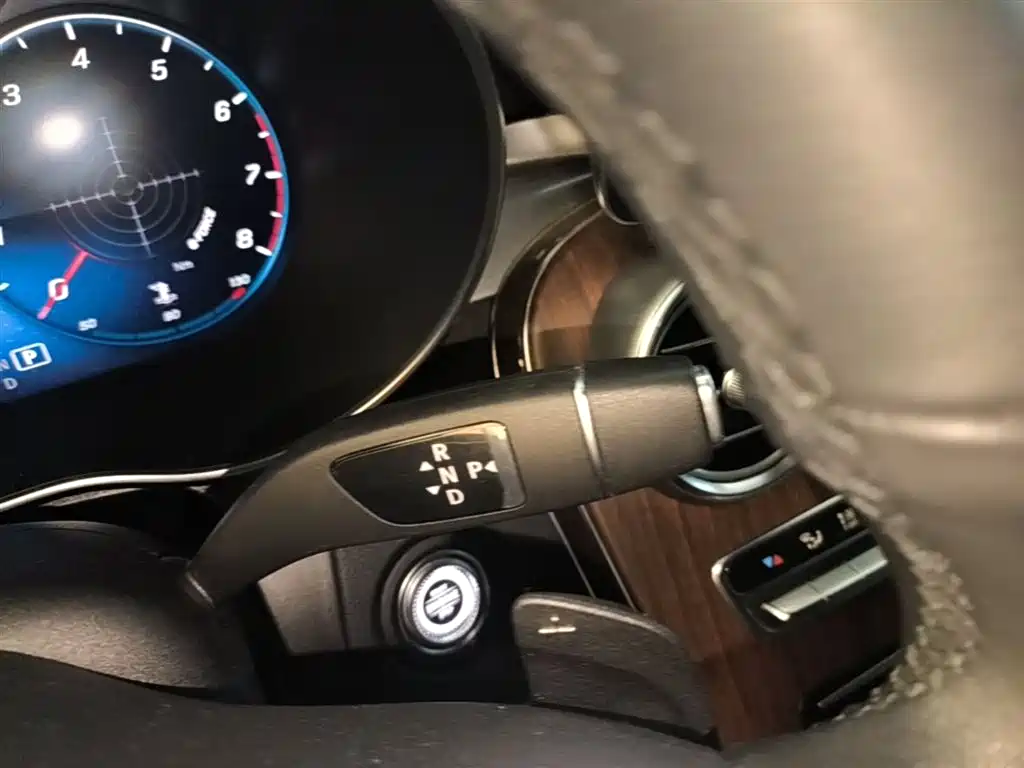 Mercedes-Benz GLC 2020 Facelift GLC 300 L 4MATIC Luxury фото 14