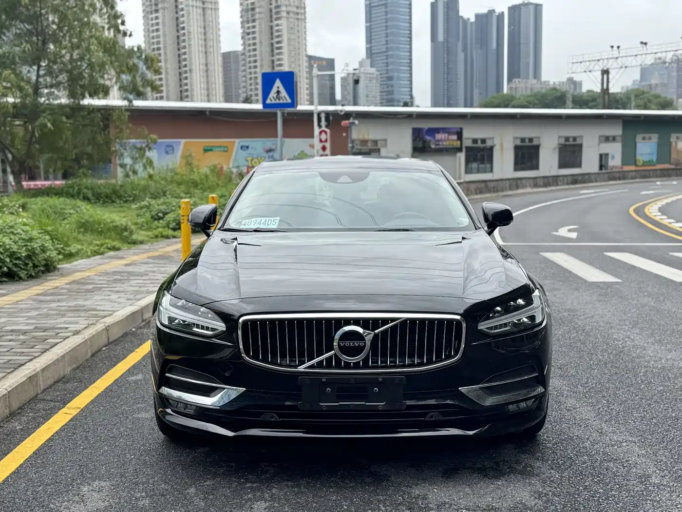 Volvo S90 2020 T5 Momentum Luxury Edition фото 3