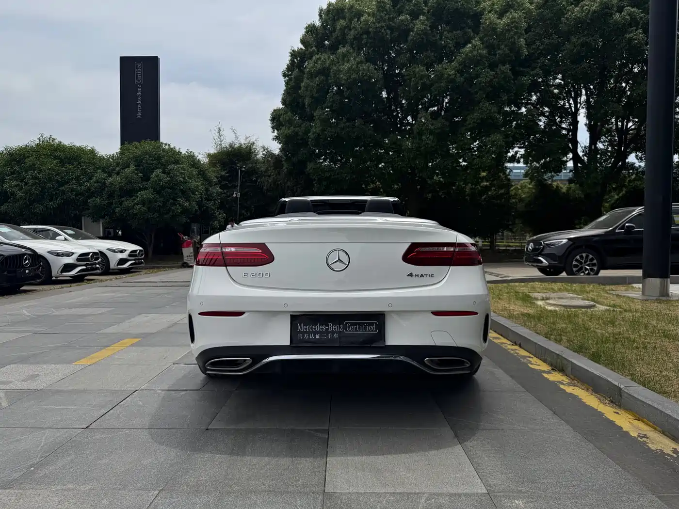 Mercedes-Benz E-Class (Import) 2018 E 200 4MATIC Convertible Coupe фото 17