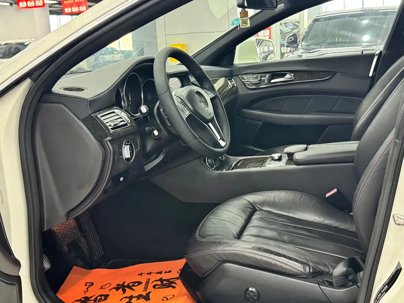 Mercedes-Benz CLS 2012 CLS 300 CGI фото 4